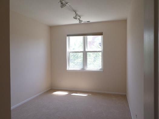 5th image of 4122 S Vincennes Ave APT 3S