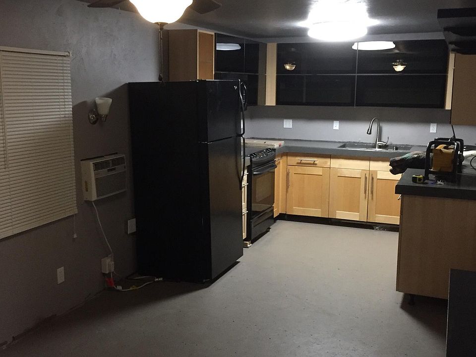 1st image of 2095 Balboa Dr