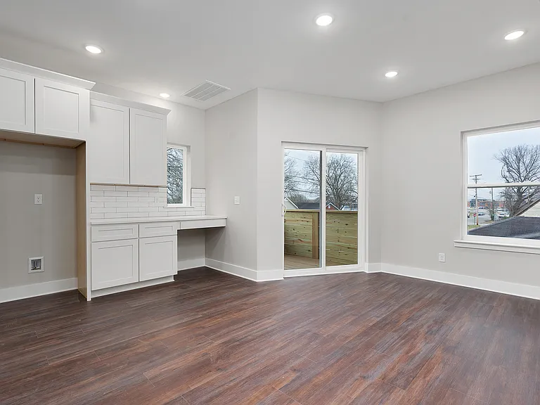 1613 S Highland Park Ave — Photo 11