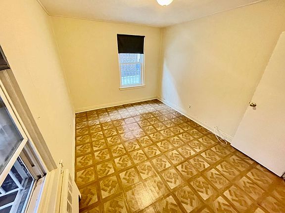 2nd image of 1965 Ellis Ave #1F