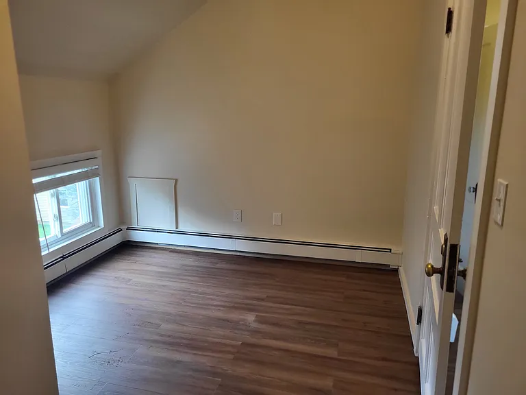 65 East St #5 — Photo 13
