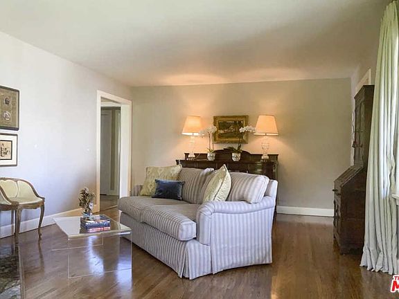 4th image of 15228 De Pauw St