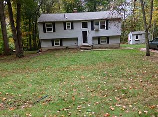 30 Maiville Rd, Oakdale, CT 06370