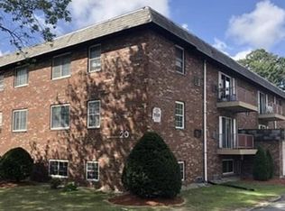 20 Skyline Dr APT 1, Braintree, MA 02184
