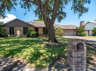 149 Seascape Dr, Port Lavaca, TX 77979
