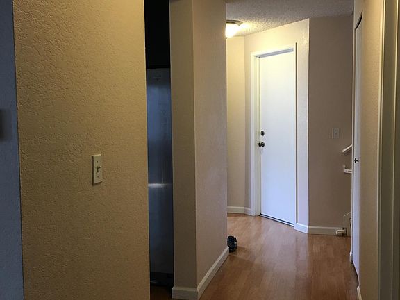 5th image of 13501 NE 136th Pl