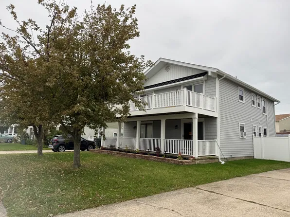 18 Lighthouse Dr, Brigantine, NJ 08203