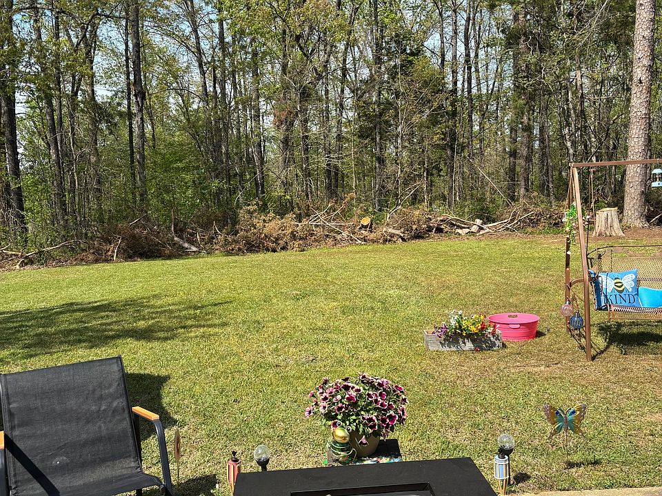 1st image of 347 Maple Cir