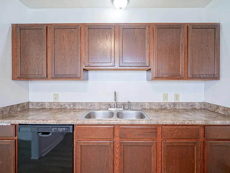 5159 E 16th St #E16 — Photo 18
