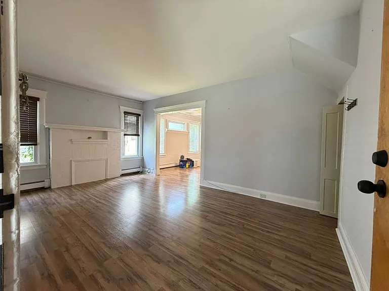 41 Lincoln Ave — Photo 20