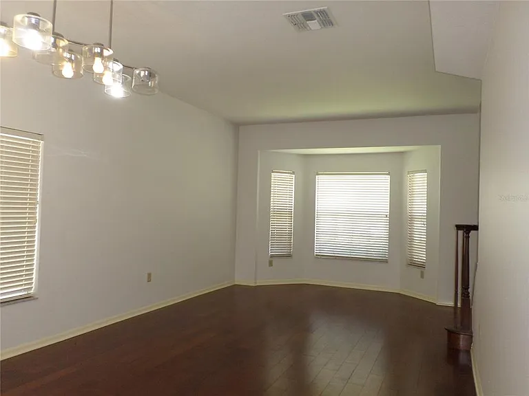 19407 Sandy Springs Cir — Photo 4