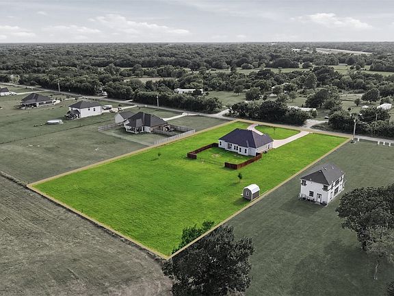 2nd image of 987 County Road 4125