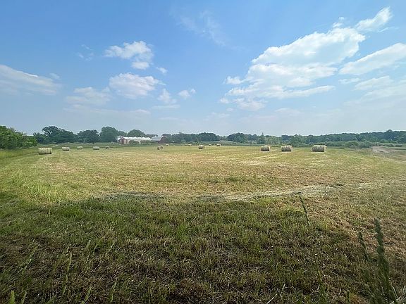5th image of 17250 Dutton Rd