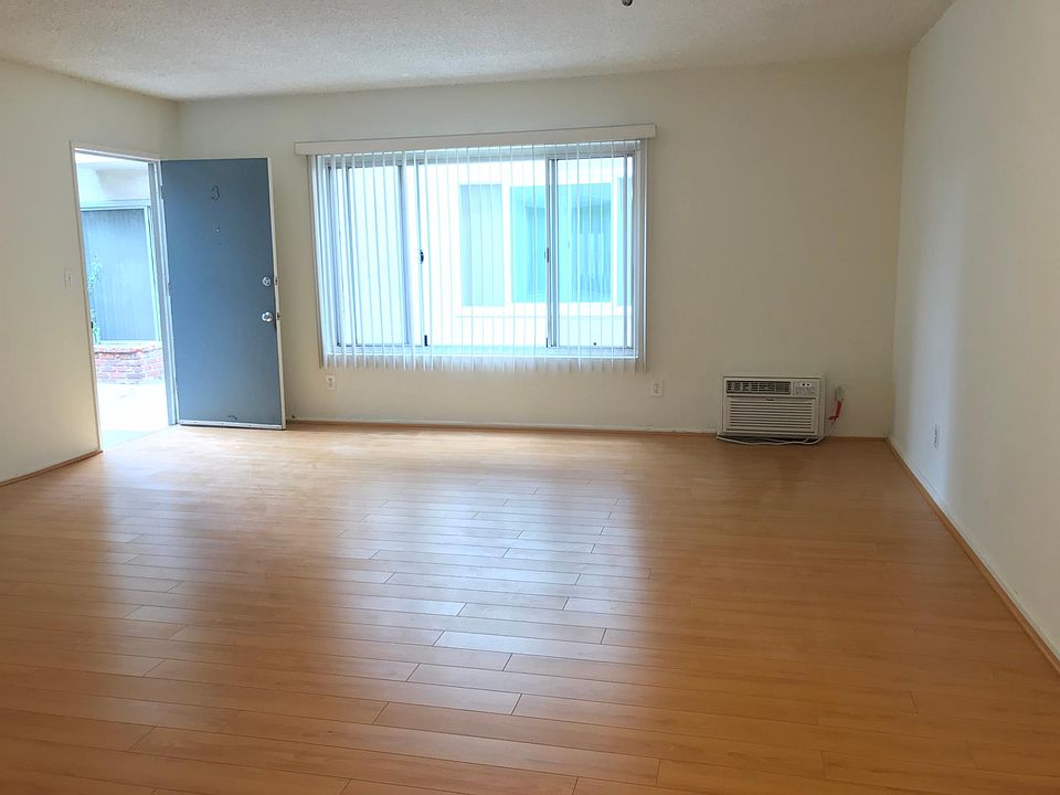 1st image of 5117 Buffalo Ave APT 3