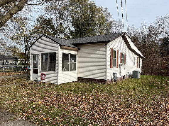 3rd image of 311 S Platt St