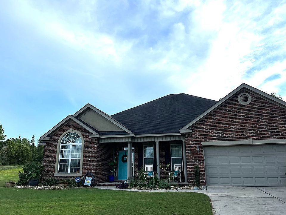 1st image of 588 Wickham Dr