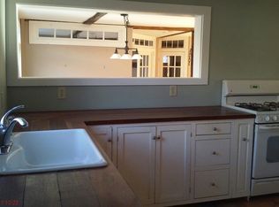 54 Franklin St APT C, Franklin, NH 03235