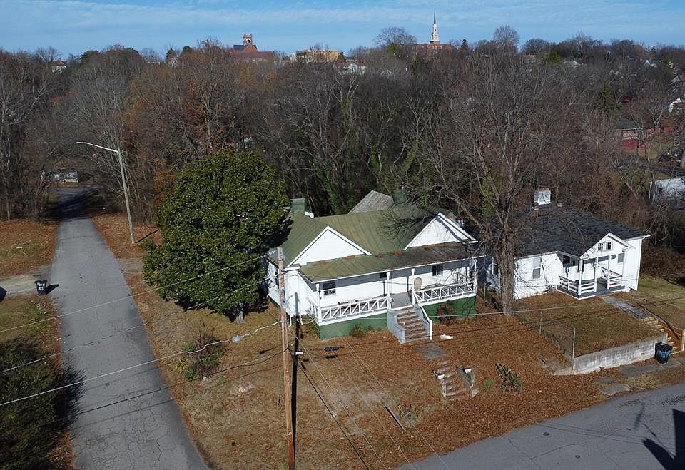 1st image of 837 Shepherd Ave