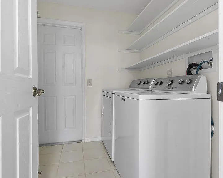 403 Bridgetown Ct — Photo 29