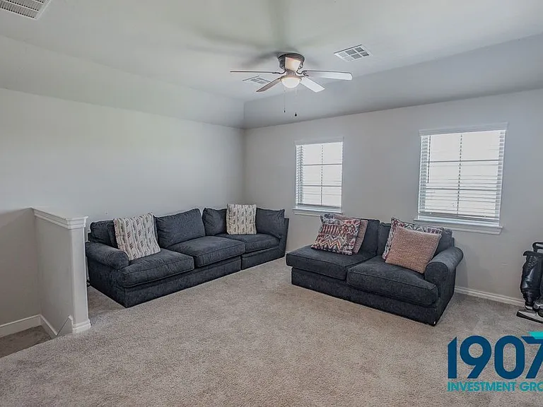 2501 Caden Ct — Photo 29