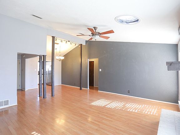 4th image of 4625 W Cuthbert Ave