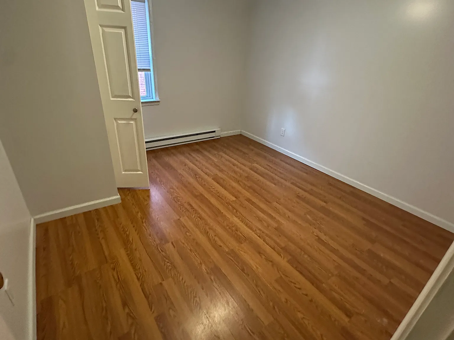 2 bed, $1,100 — Photo 2