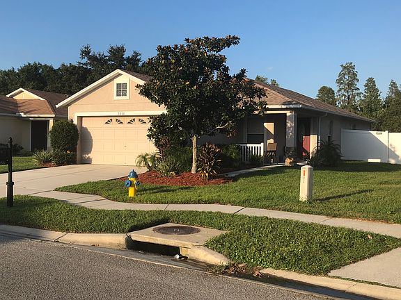 2nd image of 9856 Edmonton Dr