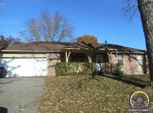 4820 SW Commanche Rd, Topeka, KS 66614
