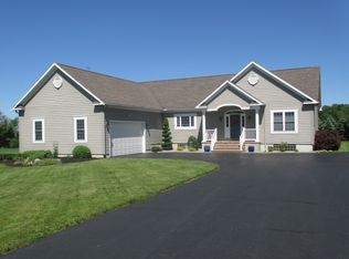 5026 Munro Rd, Camillus, NY 13031