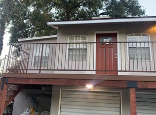 196 Santa Anita Ct #A, Sierra Madre, CA 91024