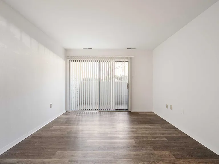Foxridge Apartment Homes — Photo 195
