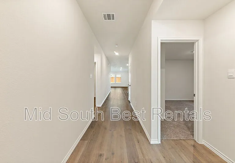6301 Surfside Dr — Photo 3