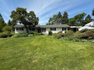 6402 Pontiac Dr, Indian Head Park, IL