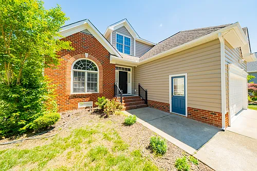 9721 Pemberton Crossing Dr Photo 1