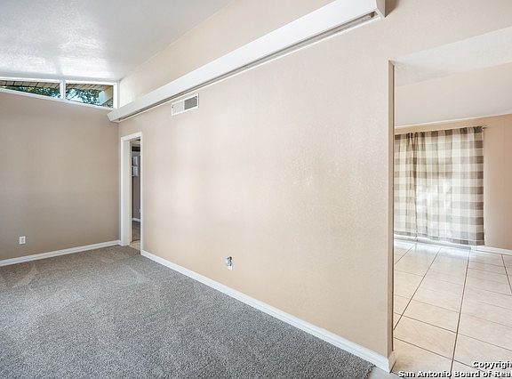 5th image of 110 Munden Dr
