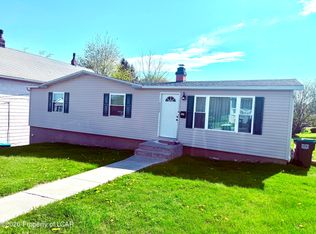 1111 Centre St, Freeland, PA 18224