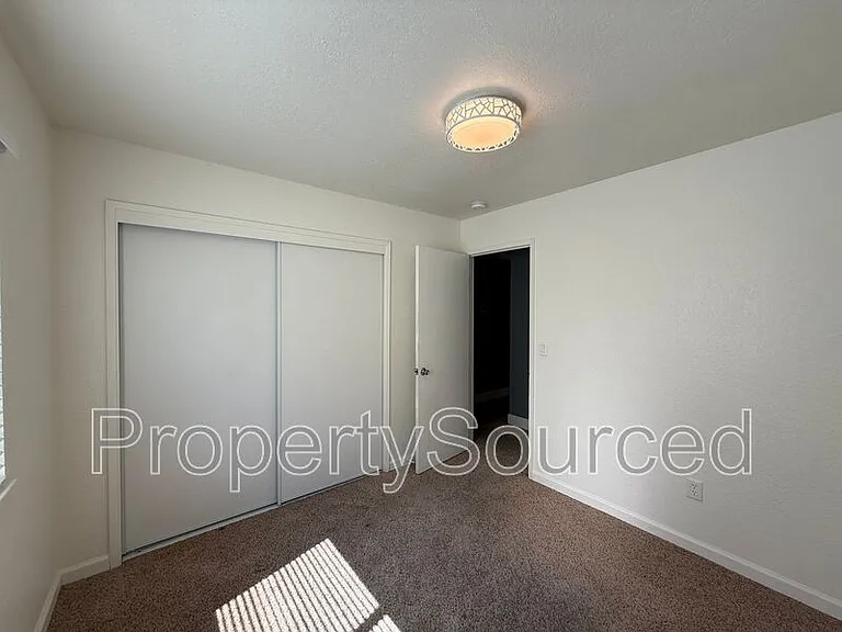 856 Nottingham Dr — Photo 26