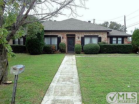 1st image of 425 Cannon Ln