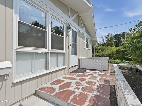 4th image of 57 Alba Ave