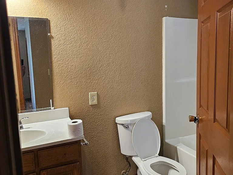 4558 Knoxville Hwy — Photo 3
