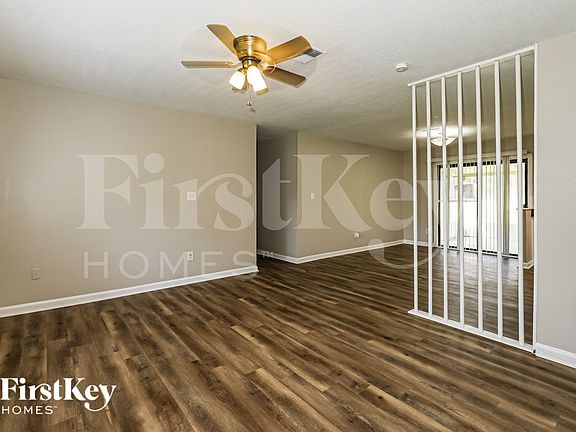 3rd image of 2423 Ozark Trl SW