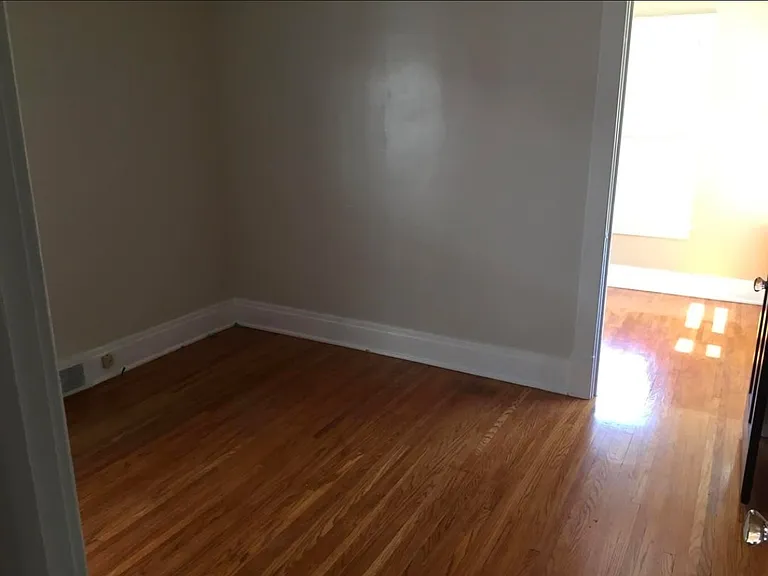 187 Norwalk Ave #L1 — Photo 4