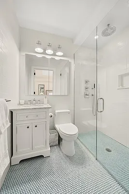 Sold by Compass | media 6