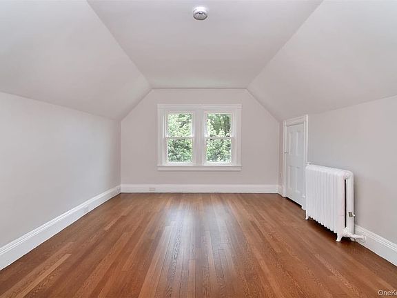 3rd image of 19 Primrose Ave Floor 3