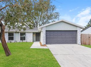 1449 Piney Branch Cir, Valrico, FL 33594