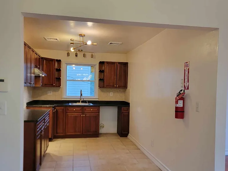 25 Cliff St #2 — Photo 6