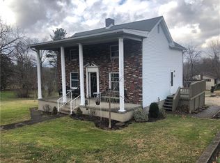 132 Rosedale Ave, Uniontown, PA 15401