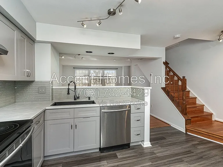 5028 9th St S — Photo 15