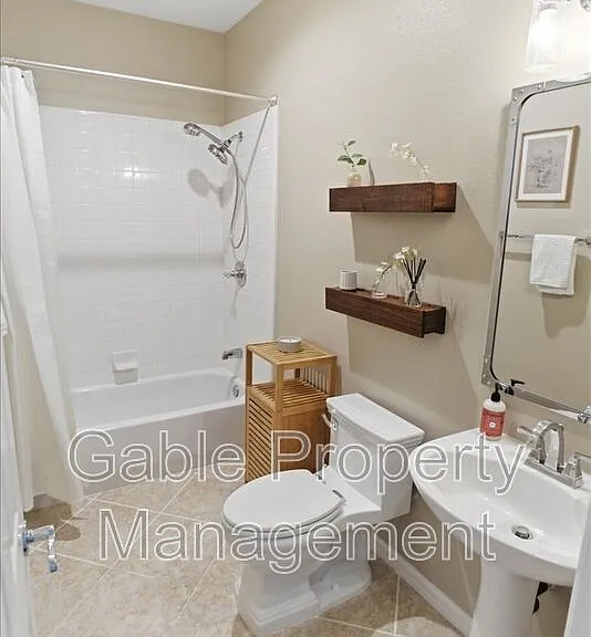 26882 Greenleaf Ct — Photo 13
