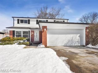 25130 Parsons Dr, Southfield, MI